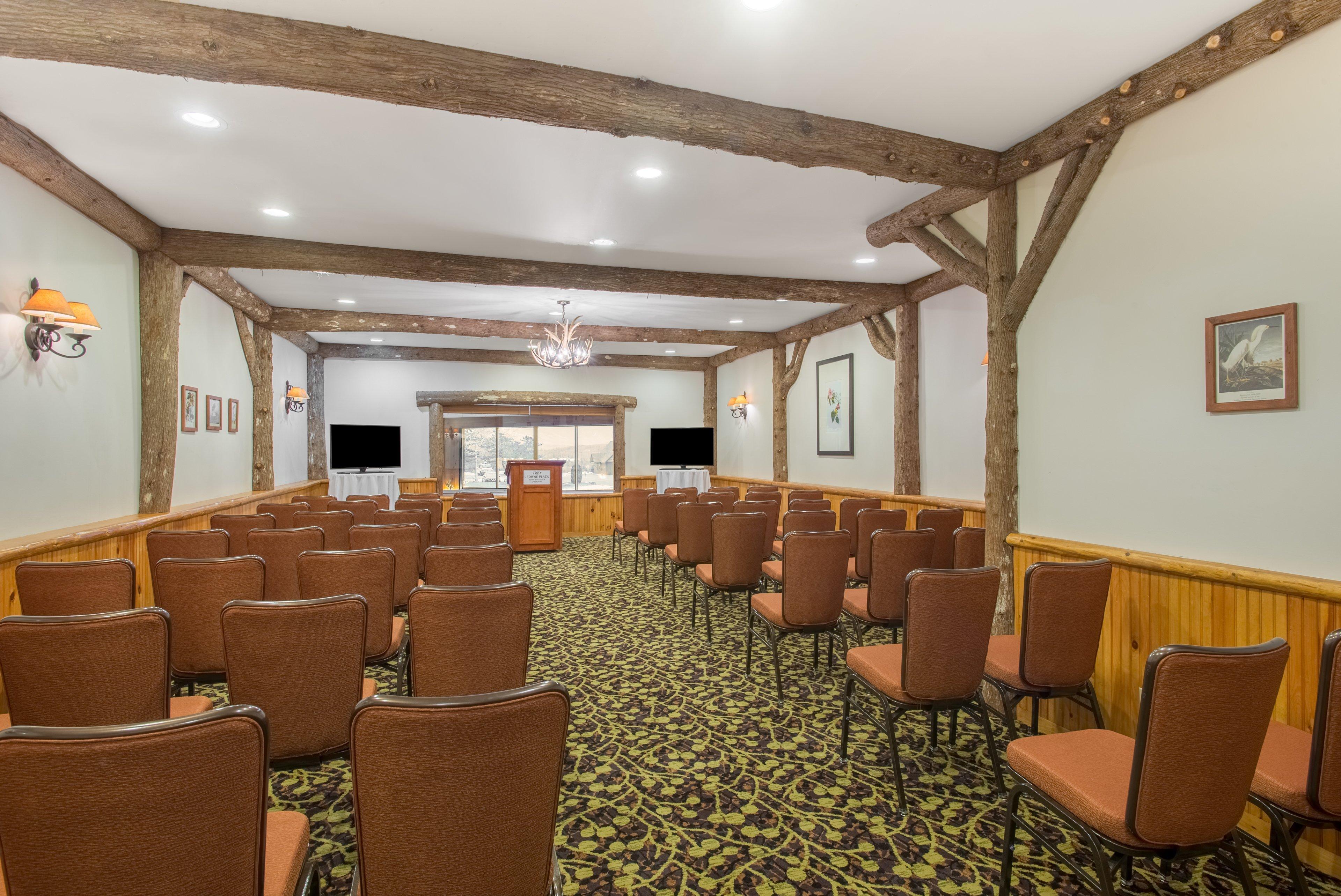 Crowne Plaza Lake Placid By Ihg Екстериор снимка