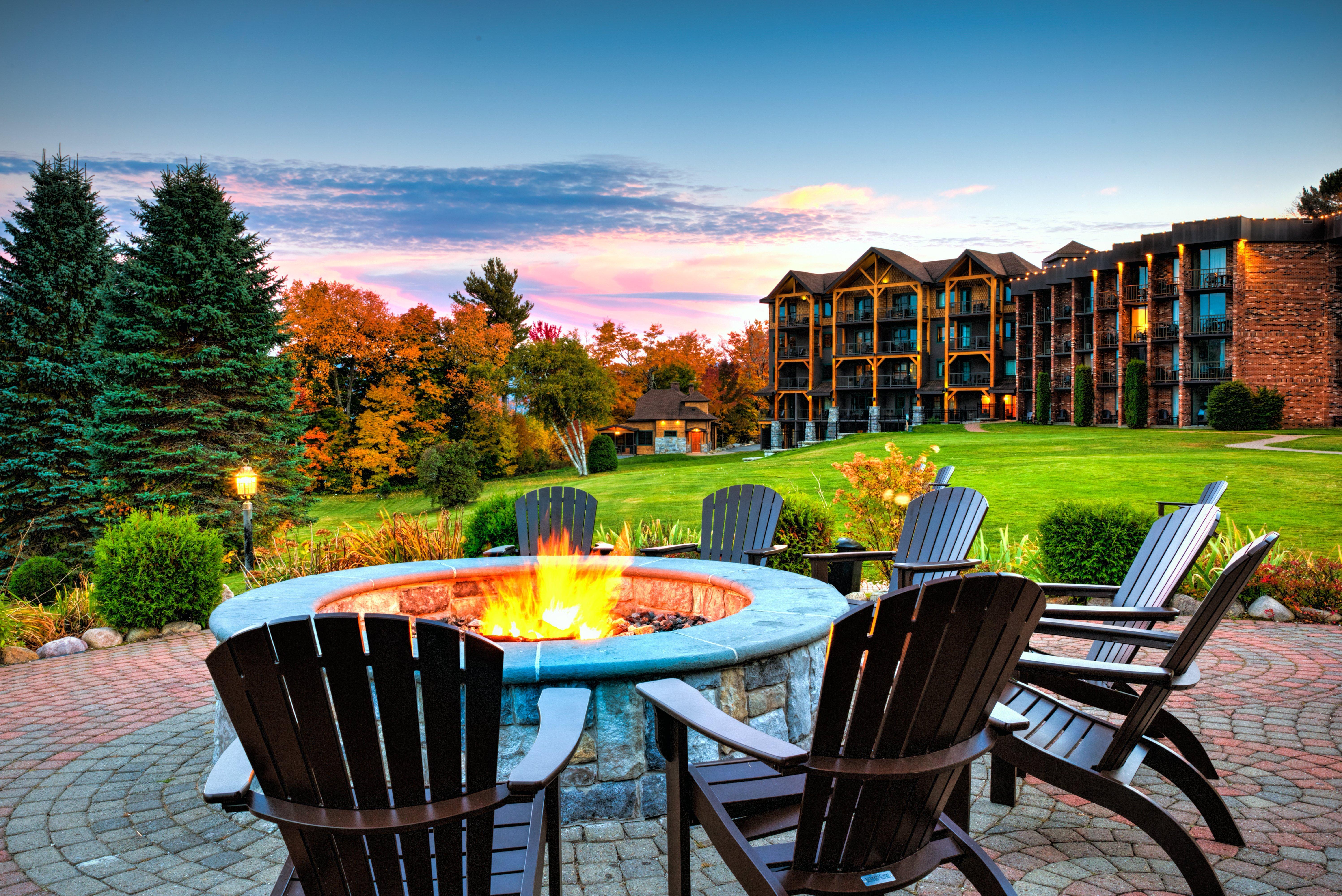 Crowne Plaza Lake Placid By Ihg Екстериор снимка
