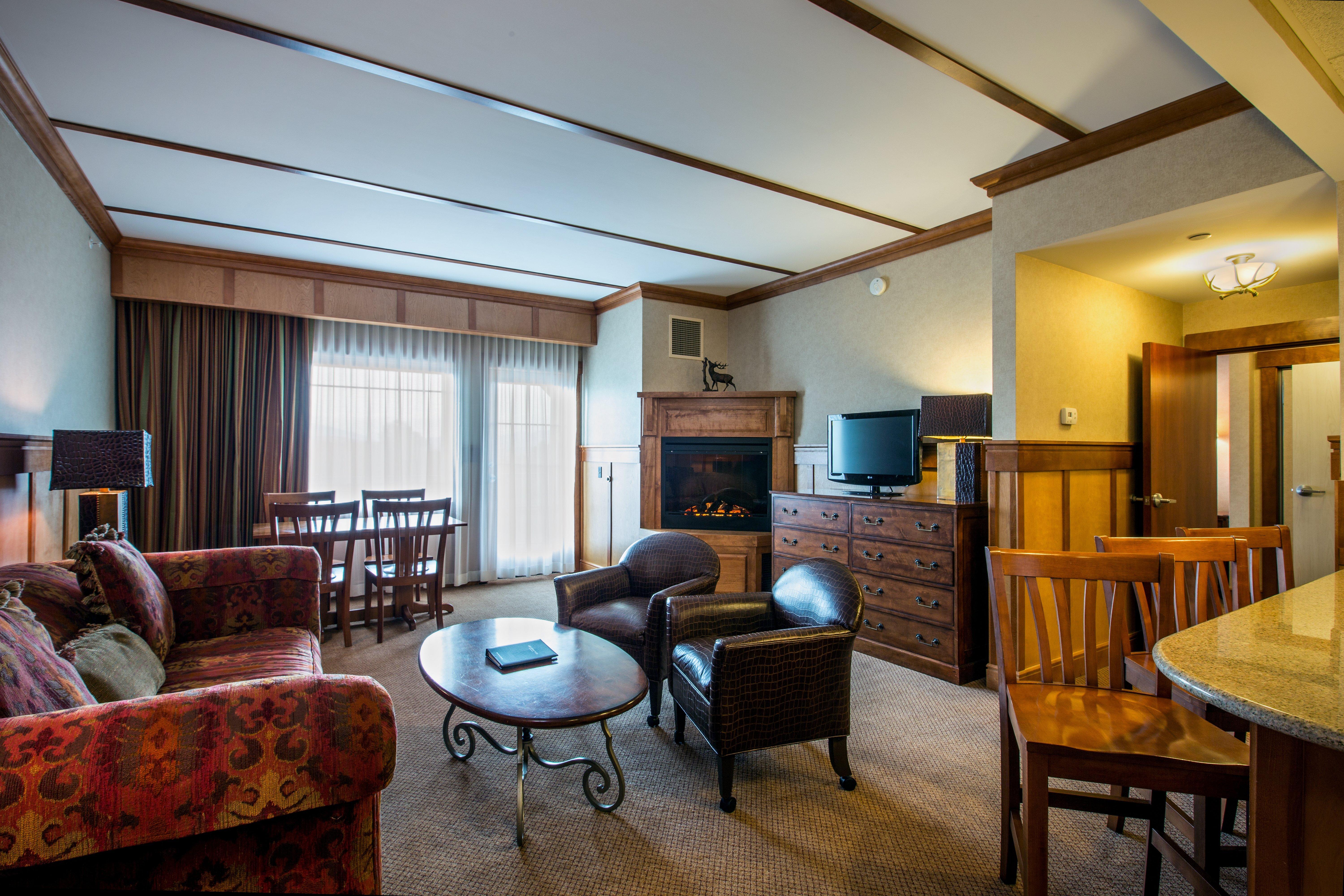 Crowne Plaza Lake Placid By Ihg Екстериор снимка