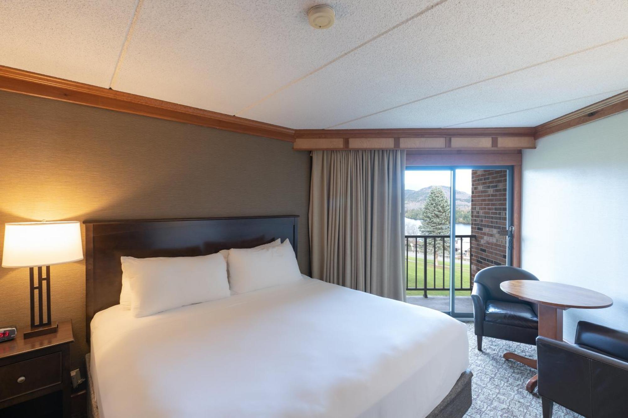 Crowne Plaza Lake Placid By Ihg Екстериор снимка