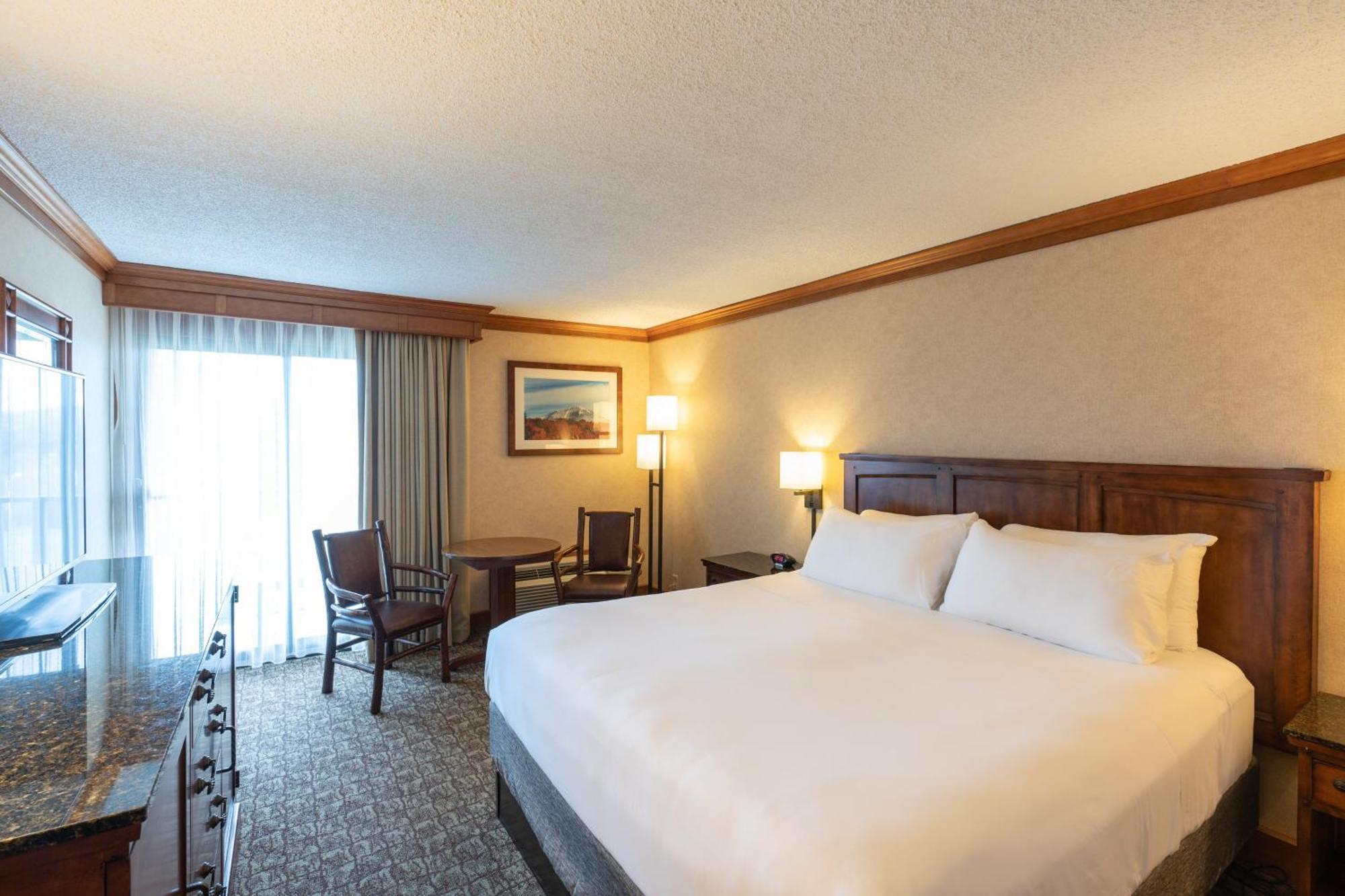 Crowne Plaza Lake Placid By Ihg Екстериор снимка